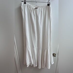 Oh My Gauze Florida white/ivory skirt. Size 2(L/XL. 12-14). U30